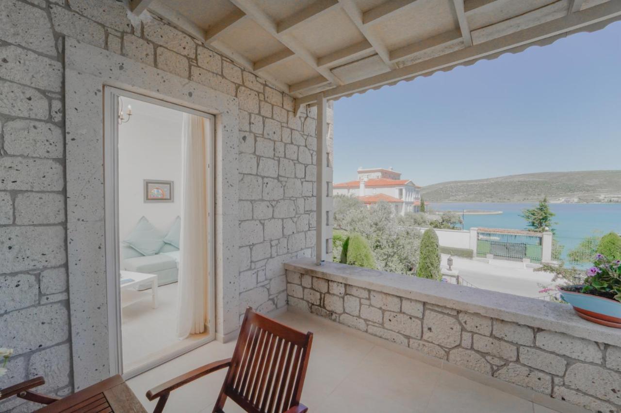 Alacati Marina Palace Exterior foto